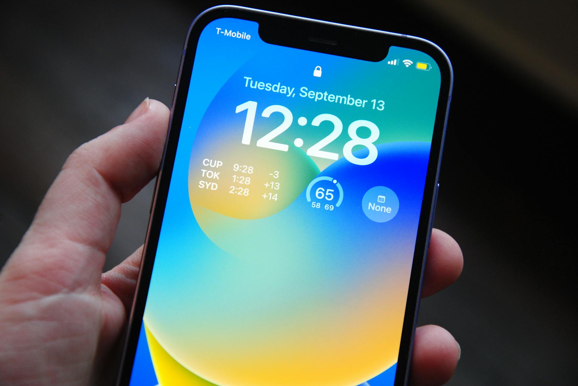 iPhone 12