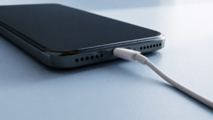 Celular só carrega em uma posição Texto
